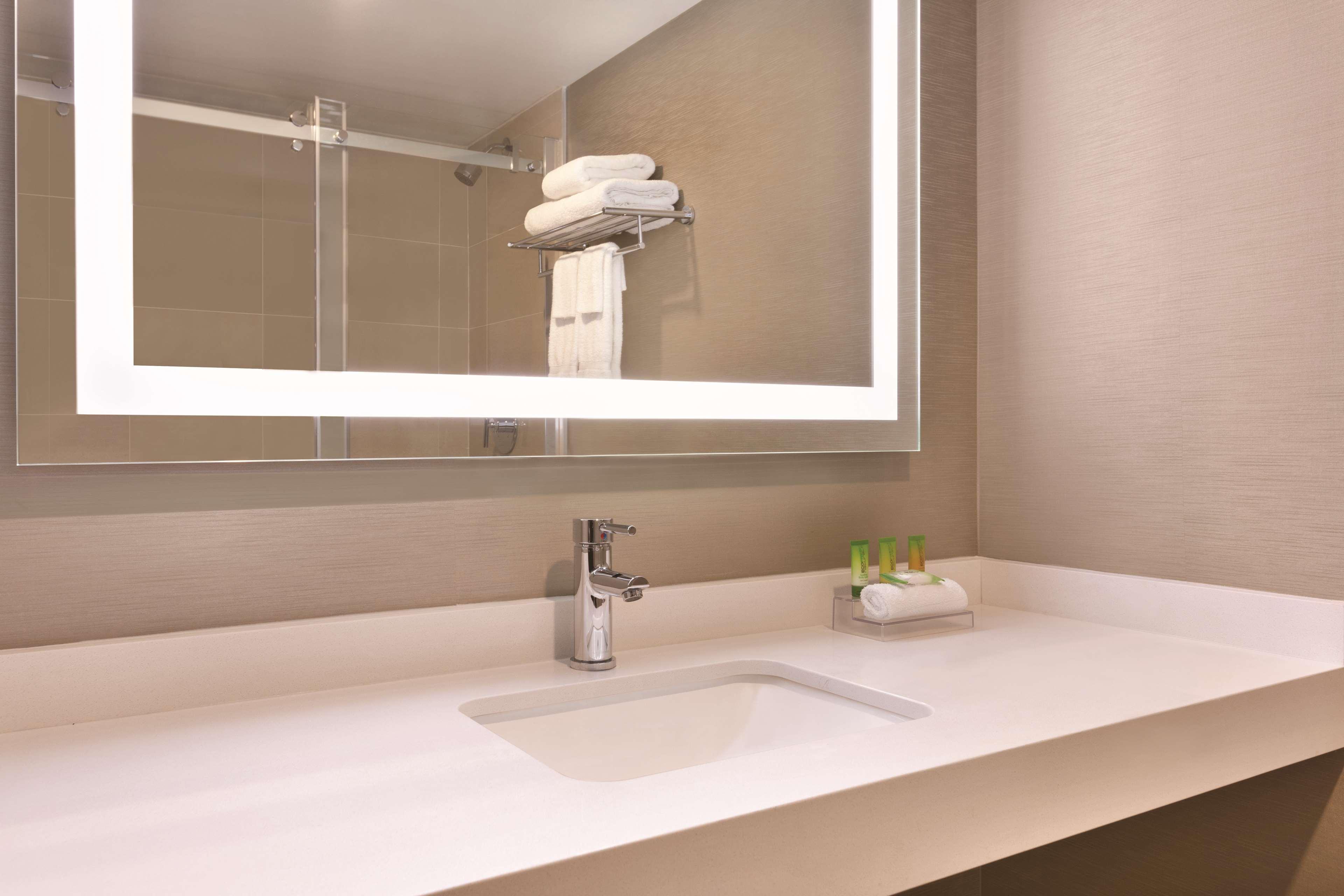 Park Inn By Radisson Brampton, On Esterno foto