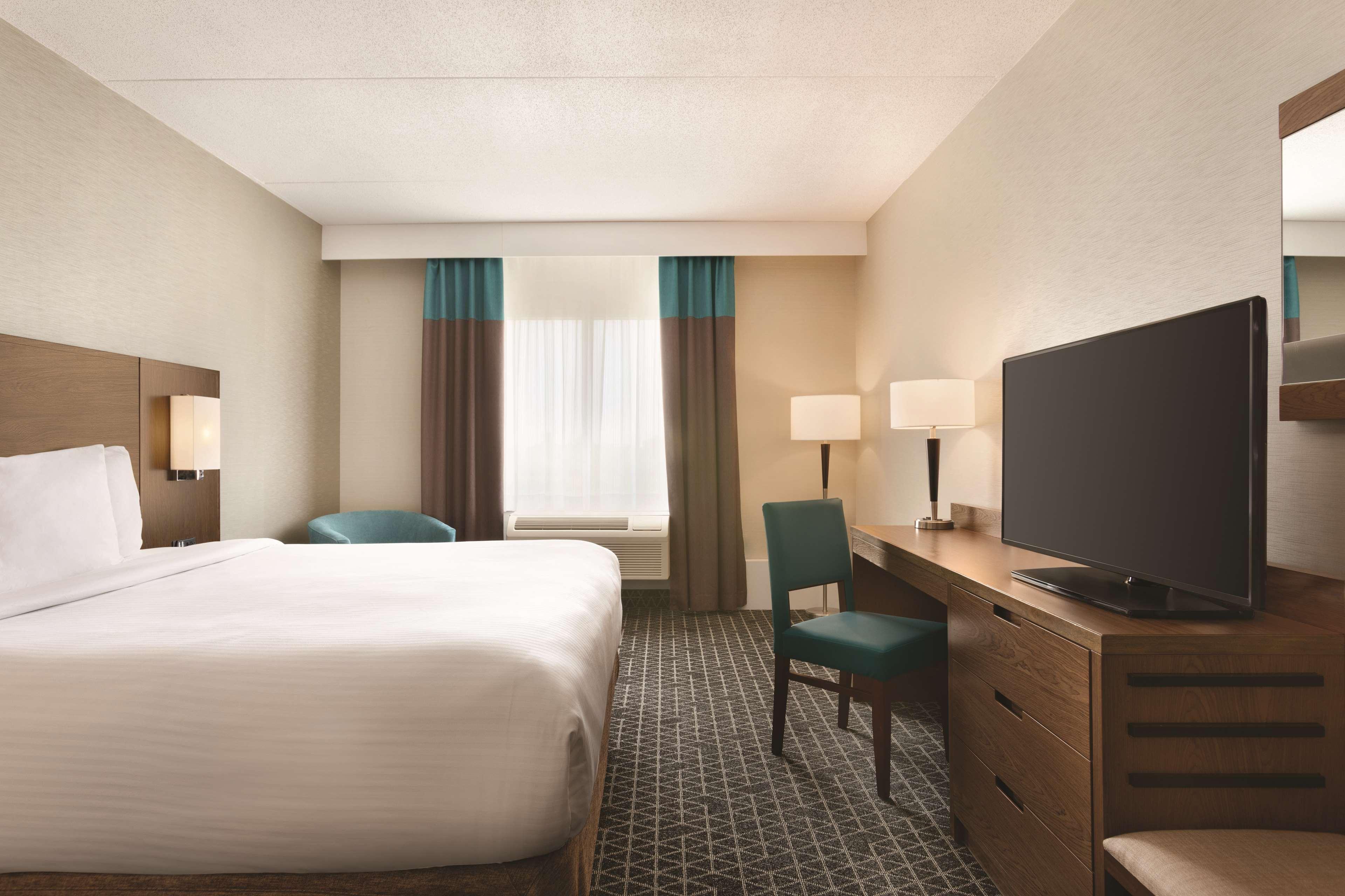 Park Inn By Radisson Brampton, On Esterno foto