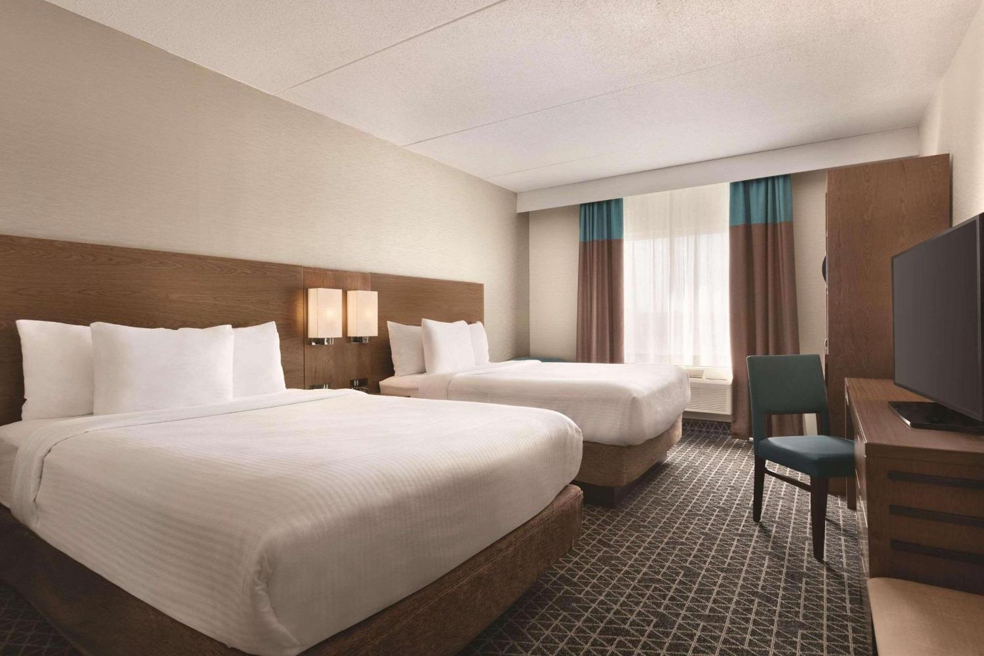 Park Inn By Radisson Brampton, On Esterno foto